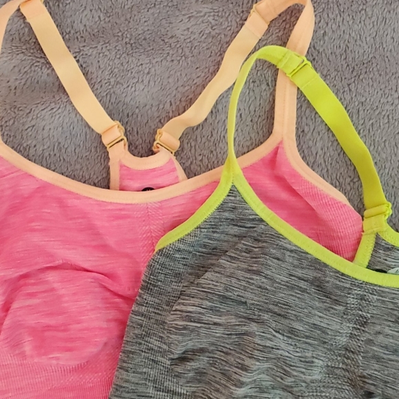 2 Old Navy Sports Bras - Picture 2 of 3